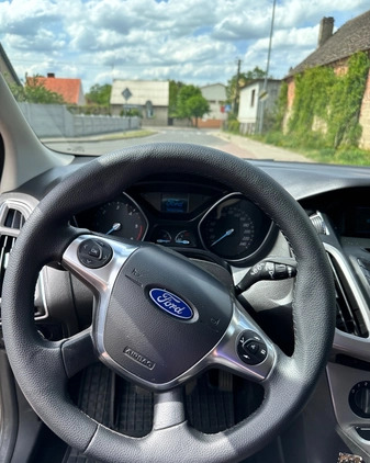 Ford Focus cena 23500 przebieg: 302000, rok produkcji 2014 z Jarocin małe 172